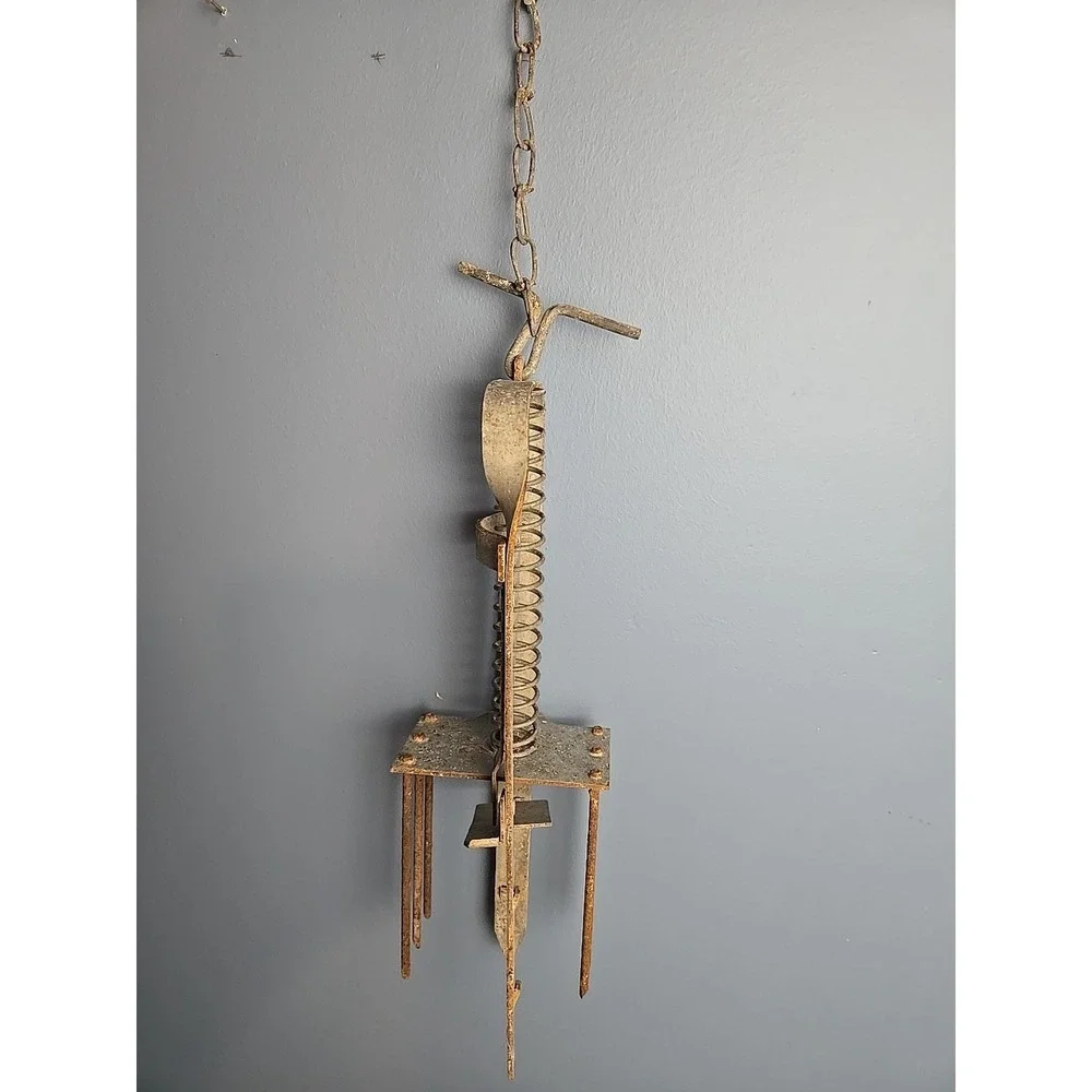Vintage Victor Mole Trap Animal Trap Co. Made‎ in USA